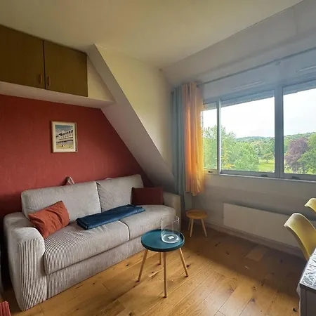 Cozy With Golf Course Views Houlgate